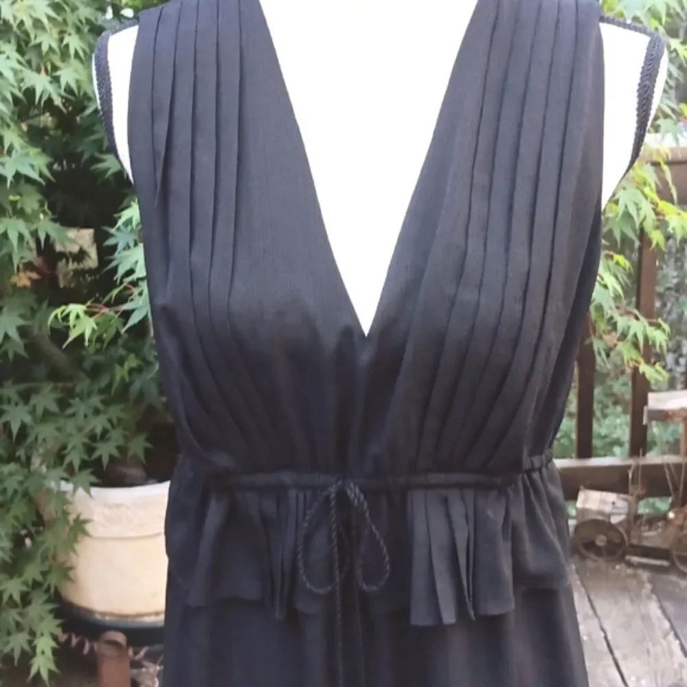 Max Studio Pleated Dress - Picture 4 of 14